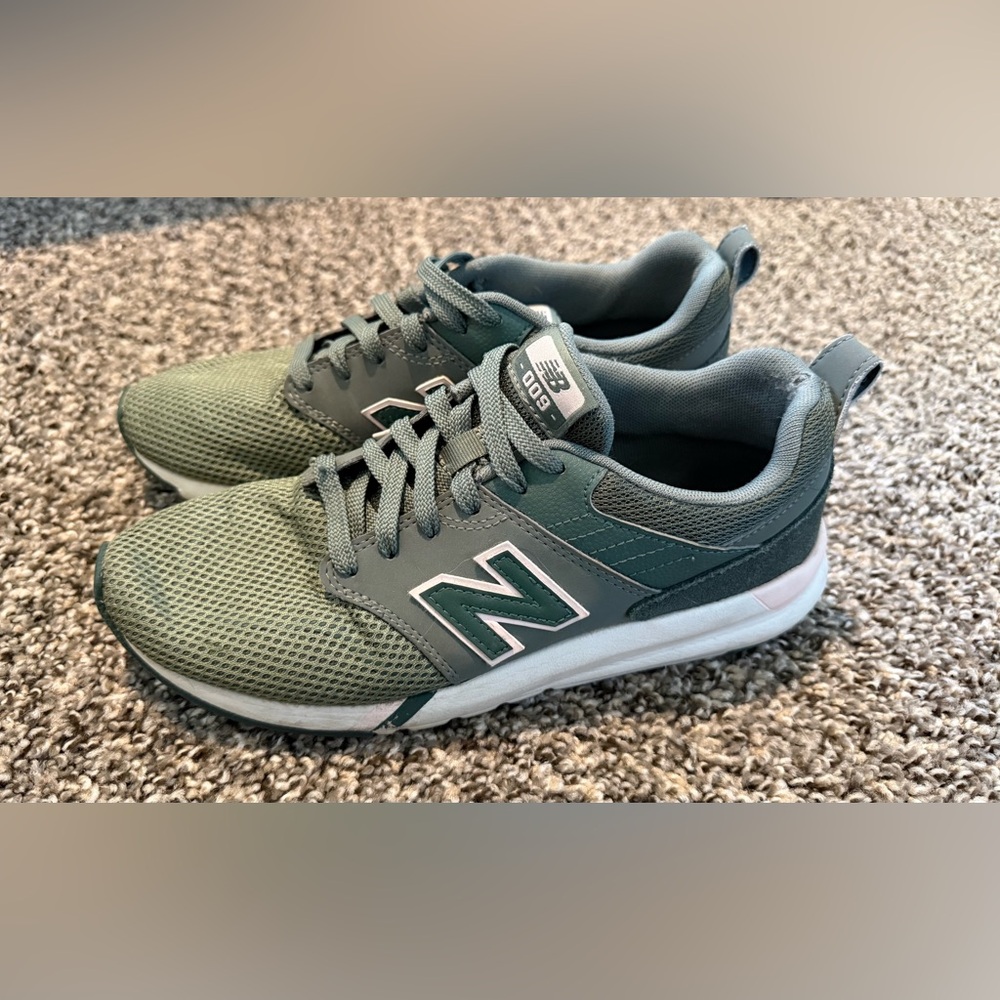 New Balance 009v1 Green Sneakers